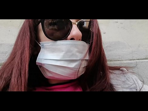 ❤️ Nicoletta se venge de son voisin et pisse dans son garage (Spécial Covid19 Quarantaine italienne) ❤️ Porno fait maison at us ❌❤