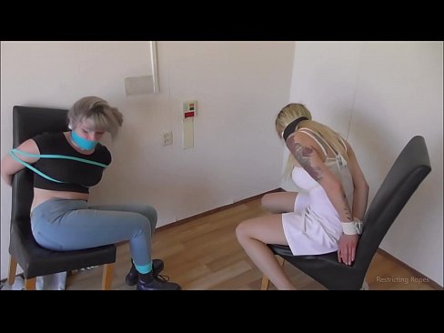 ❤️ Dépendante / attachée et bâillonnée / demoiselle en détresse ❤️ Porno fait maison at us ❌❤